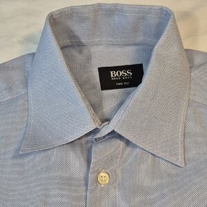 Hugo Boss Mens Long Sleeve Blue Dress Shirt with Spread Collar. Size 15.5 NWOT